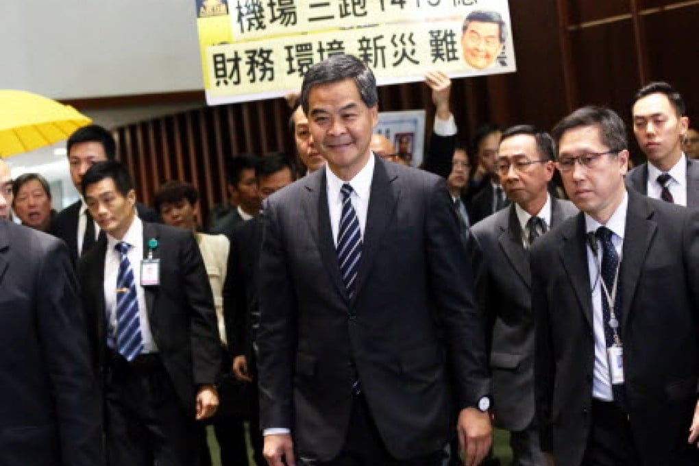 Chief Executive Leung Chun-ying arrives at Legco. Photo: K. Y. Cheng