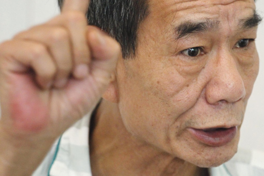 Ou Shaokun documents abuse of government cars. Photo: Joe Tan