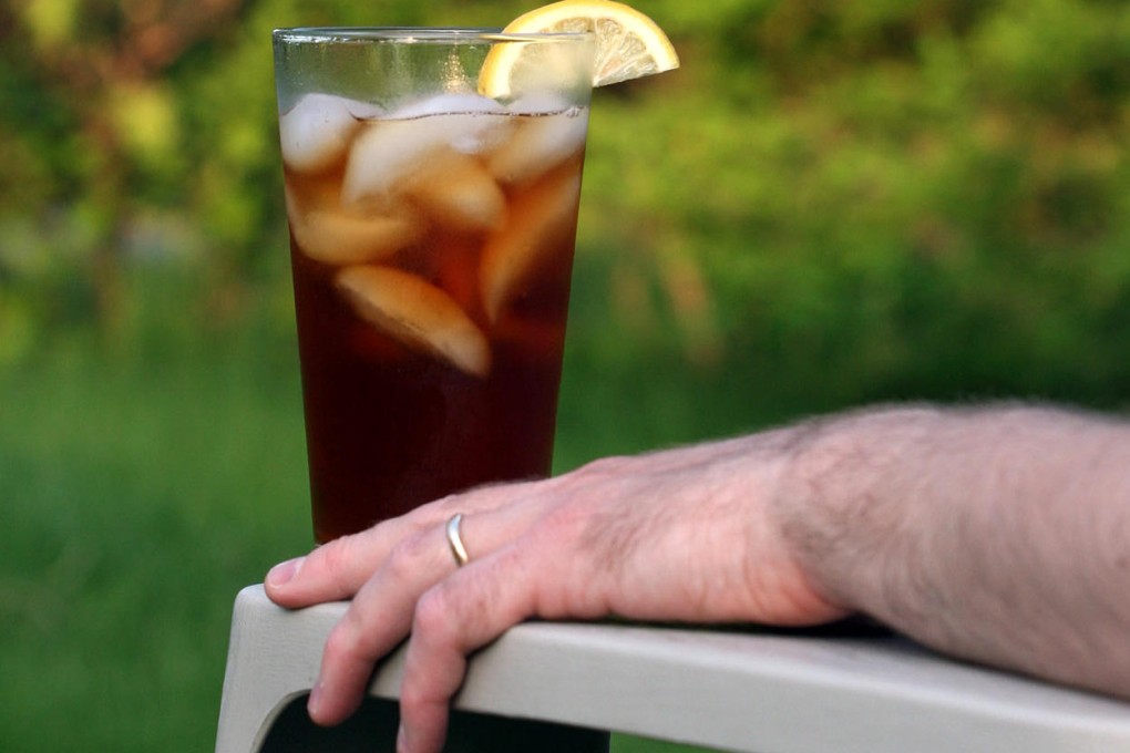 Black tea and chocolate contain the chemical oxalate. Photo: AP