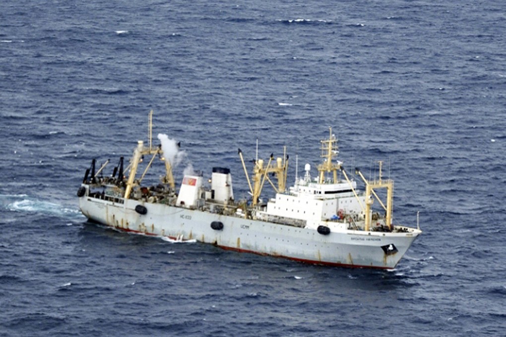 A Russian Emergencies Ministry seen during rescue operation in Sea of Okhotsk after Russian trawler sank off coast of Kamchatka. Photo: Reuters