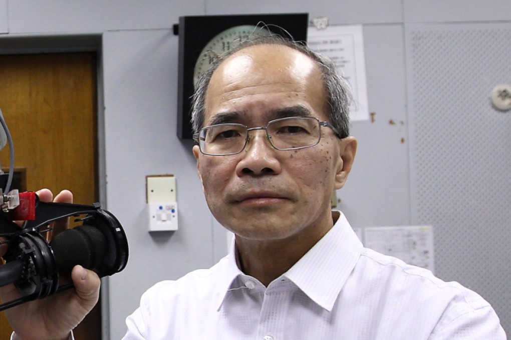 Veteran China watcher Johnny Lau Yui-siu agrees a veto of the package could be the lesser of two evils for Hong Kong.