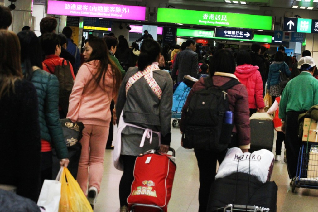 The busiest land boundary control point would be Lo Wu (above), with a daily average of about 271,000 travelling expected from April 30 to May 3. Photo: Felix Wong