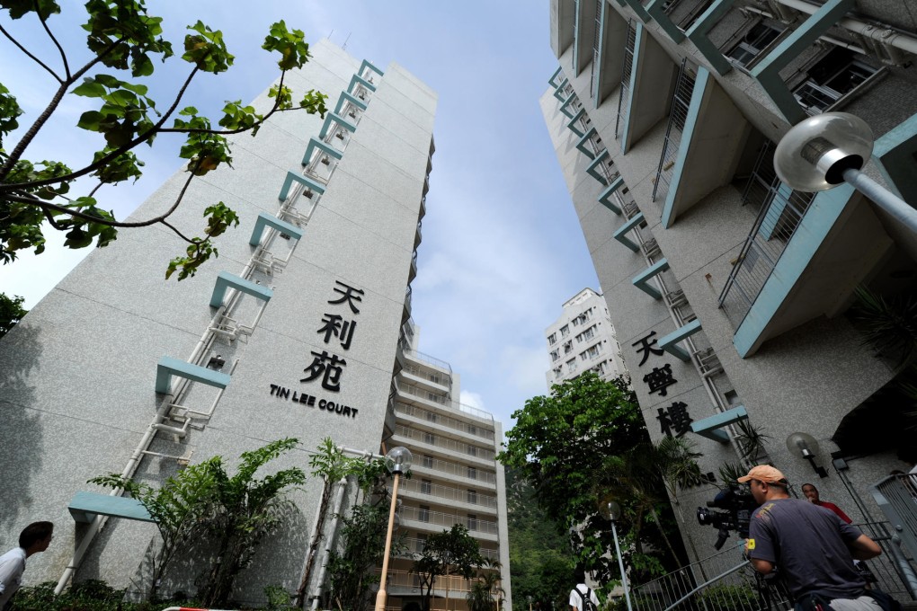 Some 369 HOS flats at Tin Chung Court were remortgaged.