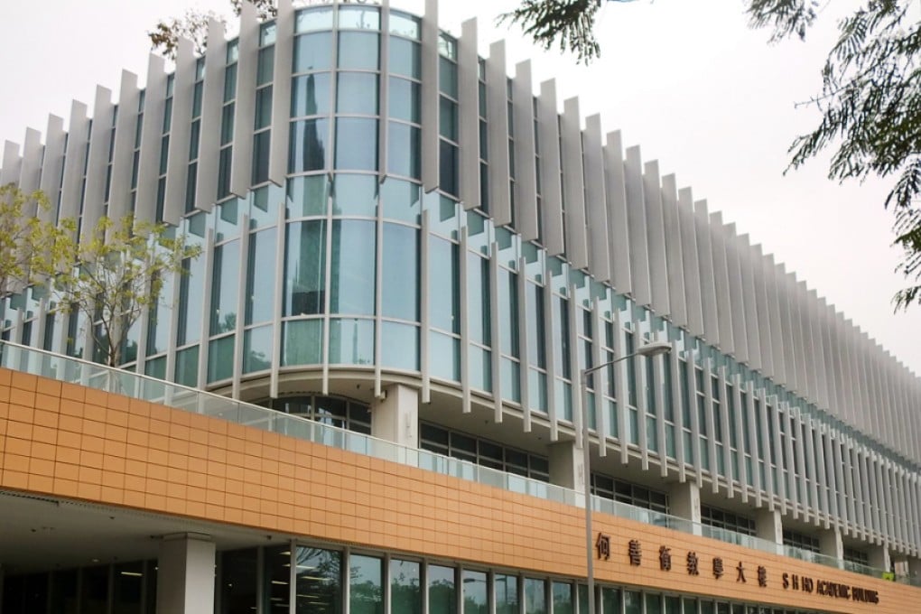 The BEAM Plus tests assess a project in several areas including energy use, site ventilation, indoor air quality, water consumption and waste management. The Hang Seng Management College in Shatin is one of the BEAM Plus success stories which have been achieved the Final assessment ratings. The college makes well use of architectural fins and low-e glass to optimize indoor daylight and reduce glare effect. Photo: BEAM