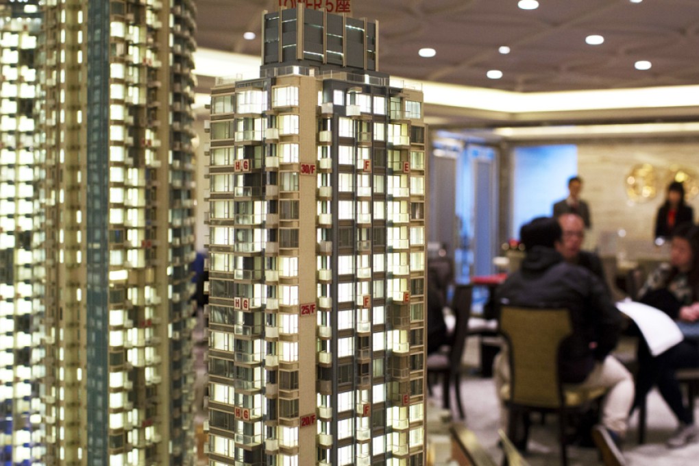 The Sales of First-hand Residential Properties Authority (SRPA), a watchdog set up to monitor the sales of new flats, yesterday issued a regulation for vendors and developers to display a "consumption table" of sold flats in their sales offices, from June 1. Photo: Bloomberg