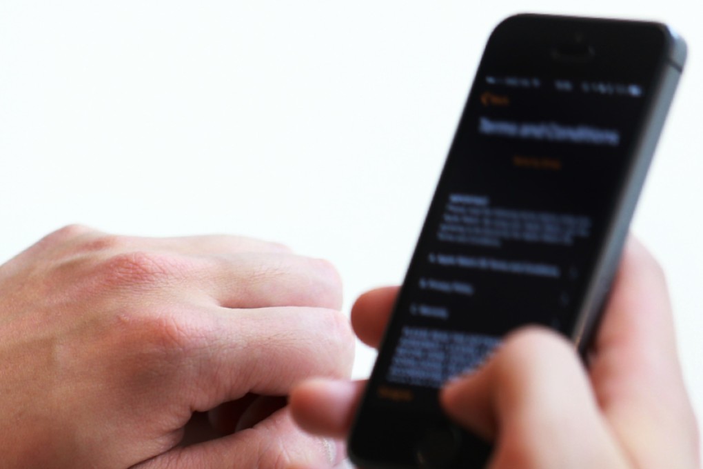 Wu Yongxiu, 23, helped his friend, nicknamed "Pig Bone", collect ransom from an undercover policewoman after an unknown man called the three police officers at Kwun Tong Police Station by chance and claimed he had kidnapped their sons, the District Court heard.