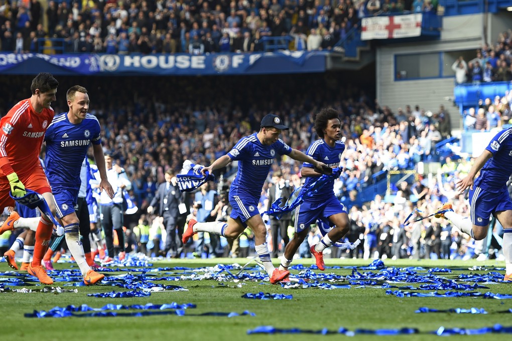 Chelsea's Thibaut Courtois, John Terry, Eden Hazard, Willian and Branislav Ivanovic celebrate with a dash after winning the Premier League title. Photo: Reuters