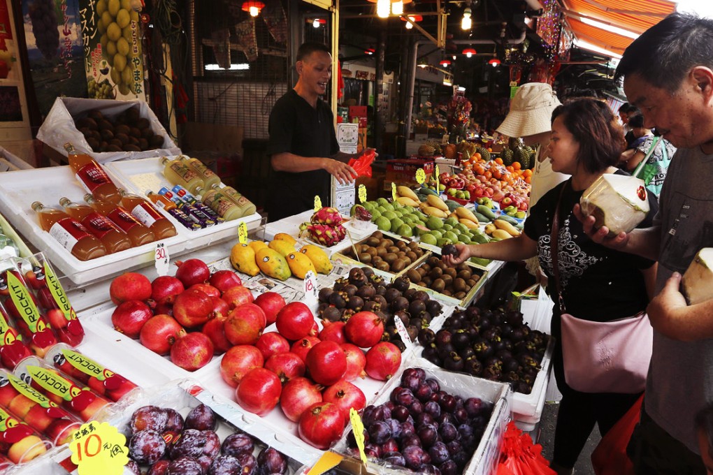 Banned food from a Japanese prefecture was found at the Yau Ma Tei wholesale fruit market, says lawmaker Helena Wong. Photo: Sam Tsang