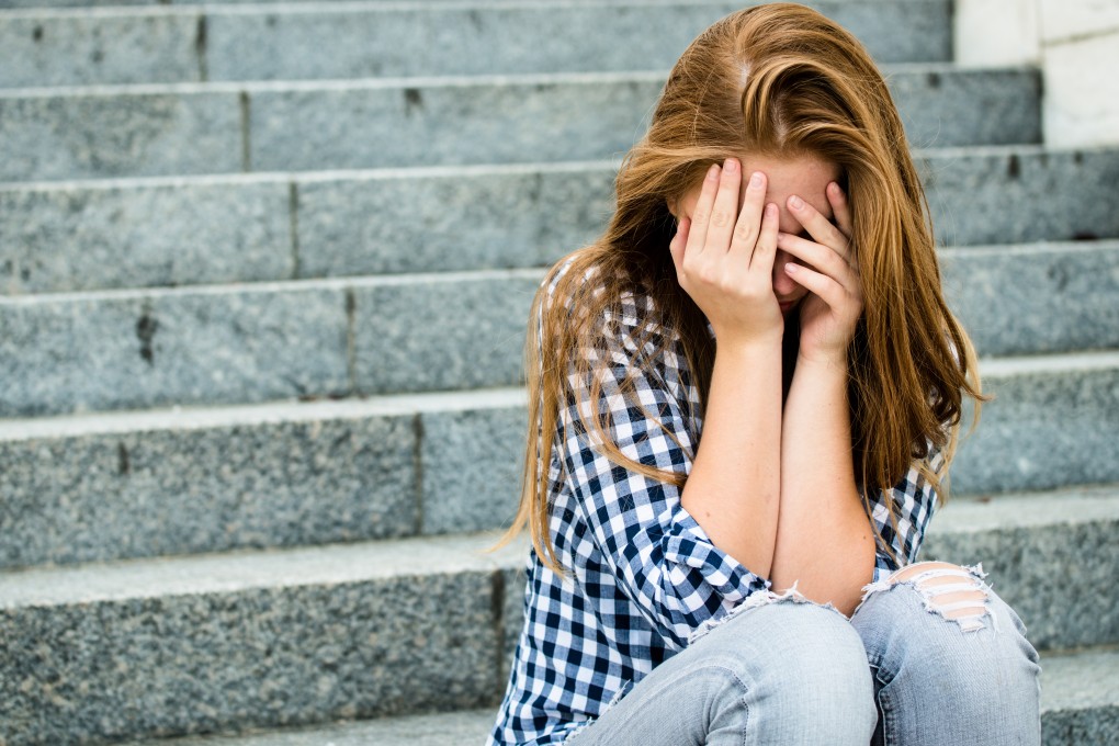 Instant messaging 'helpline' for Hong Kong teens in crisis