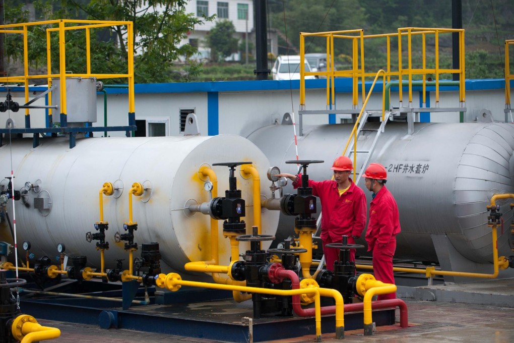 Big Chinese oil firms Sinopec Corp and PetroChina are already actively trading oil futures, such as Brent and WTI crude. Photo: Xinhua