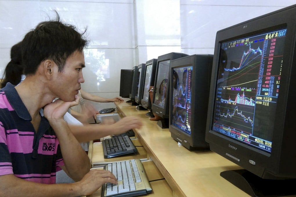 It may be best to go with the computer when investing in the Chinese share market. Photo: Reuters