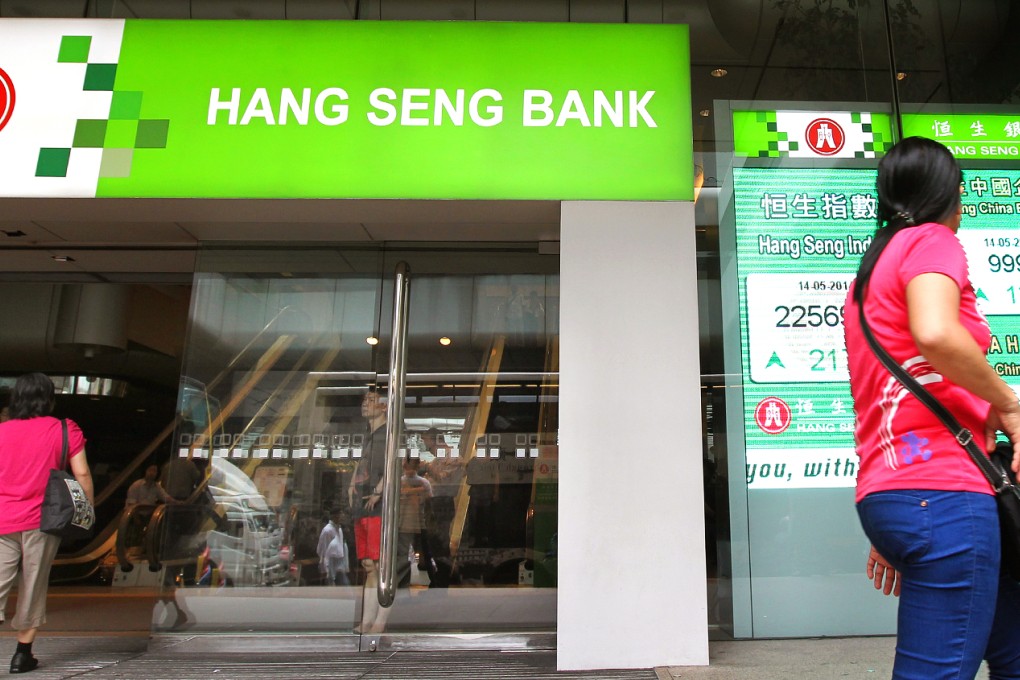 A branch of Hang Seng Bank, whose shares touched a 52-week high on Wednesday after brokers said the lender may pay a special dividend. Photo: May Tse