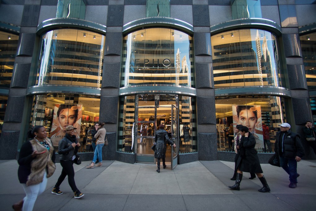 Sephora will extend its reach in the fast-growing China online beauty market through JD.com's network. Photo: Bloomberg