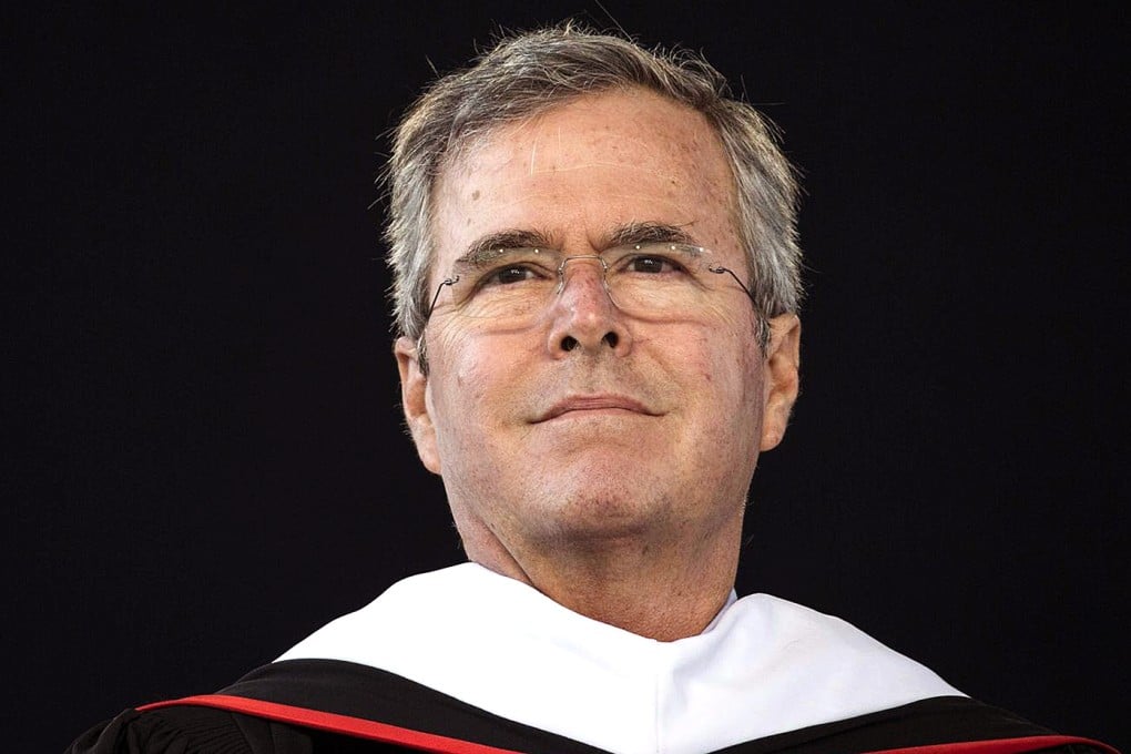 Republican U.S. presidential hopeful and former Florida governor Jeb Bush waits onstage prior to delivering the commencement address at Liberty University in Lynchburg, Virginia. Photo: AFP