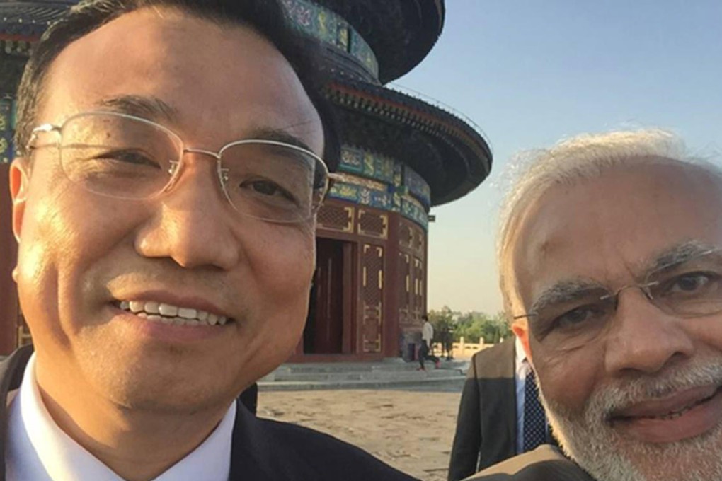 After a hard day's diplomacy, it's time for a selfie.