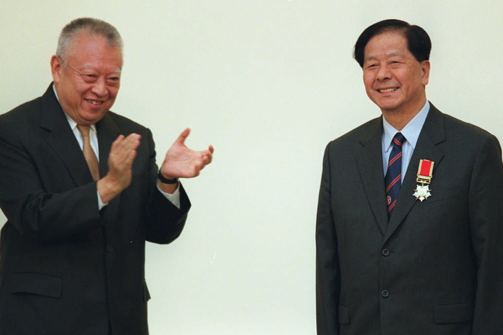 Yeung Kwong receiving the Grand Bauhinia Medal in 2001 from former chief executive Tung Chee-hwa. Photo: Oliver Tsang