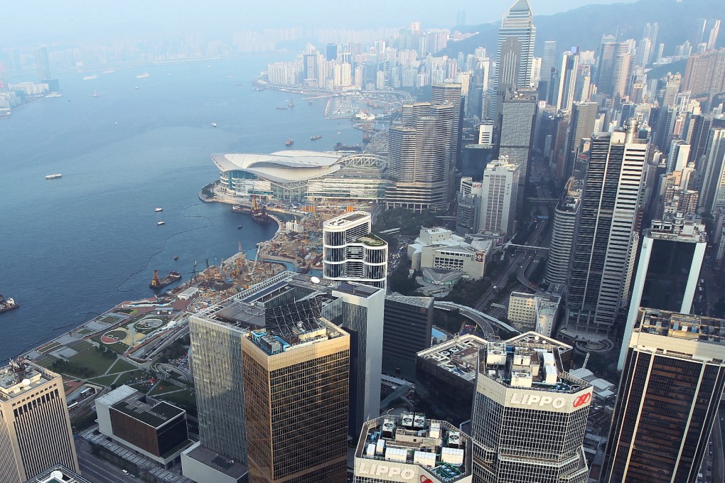 Hong Kong beat the United States and Australia into second and third place as the favoured place for rich Chinese to invest. Photo: Edward Wong