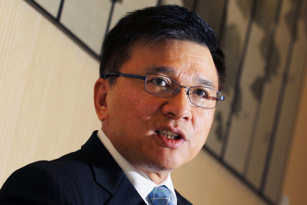 Secretary for Financial Services and the Treasury Chan Ka-keung says it would be possible for Hong Kong to enjoy the status for a while.