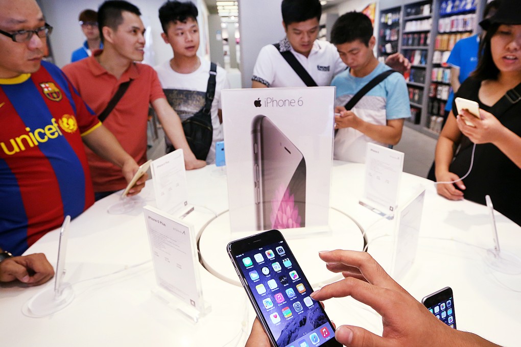 A recently discovered bug can cause Apple iPhones to shutdown by sending them a specific string of text in a message. Photo: Sam Tsang