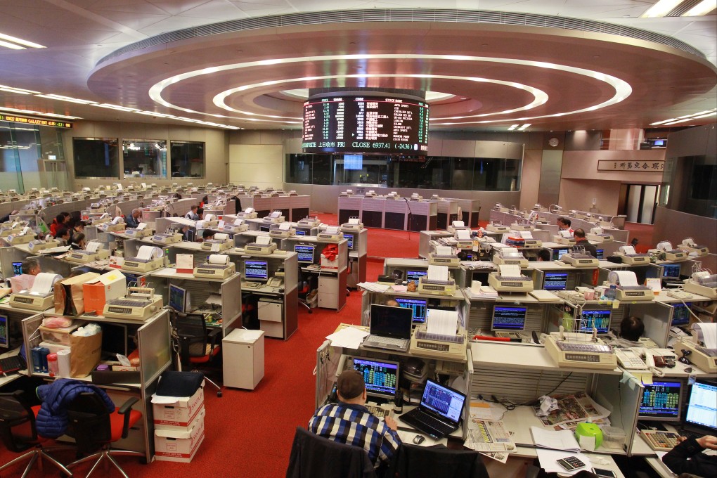 The trading floor of the stock exchange in Hong Kong, where shares slipped on Thursday. Photo: Dickson Lee