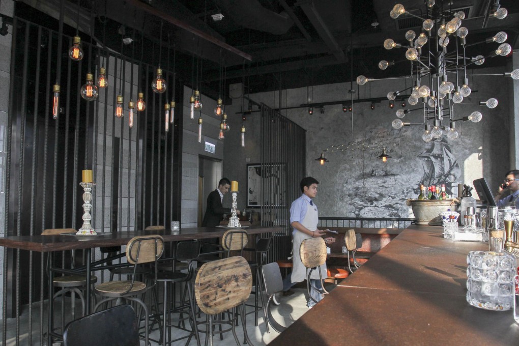 Pirata is 30 floors up on Hennessy Road, Wan Chai.