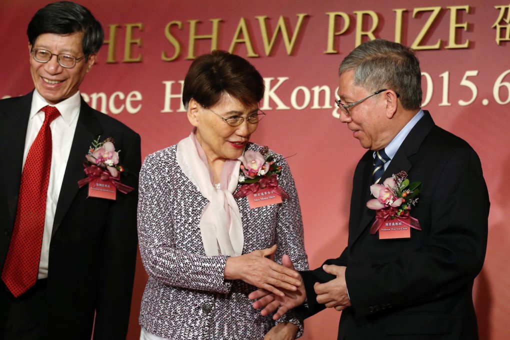 Professor Young, Shaw Prize Foundation chairwoman Mona Fong Yat-wah and council member Professor Chan Wai-yee. Photo: Nora Tam