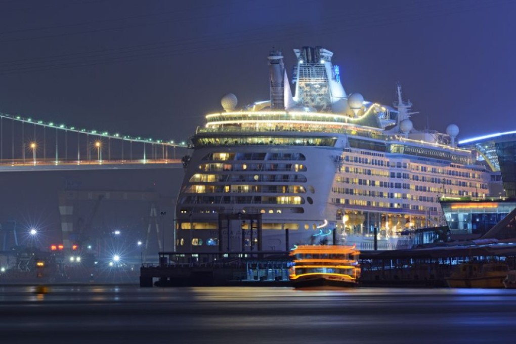 A cruise ship docks as Xiamen draws more Taiwanese. Photo: ImagineChina