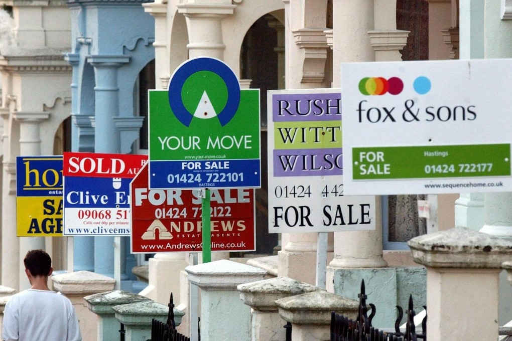 With house prices still rising, the newest property agents offer a less risky way into Britain's residential property market. Photo: EPA