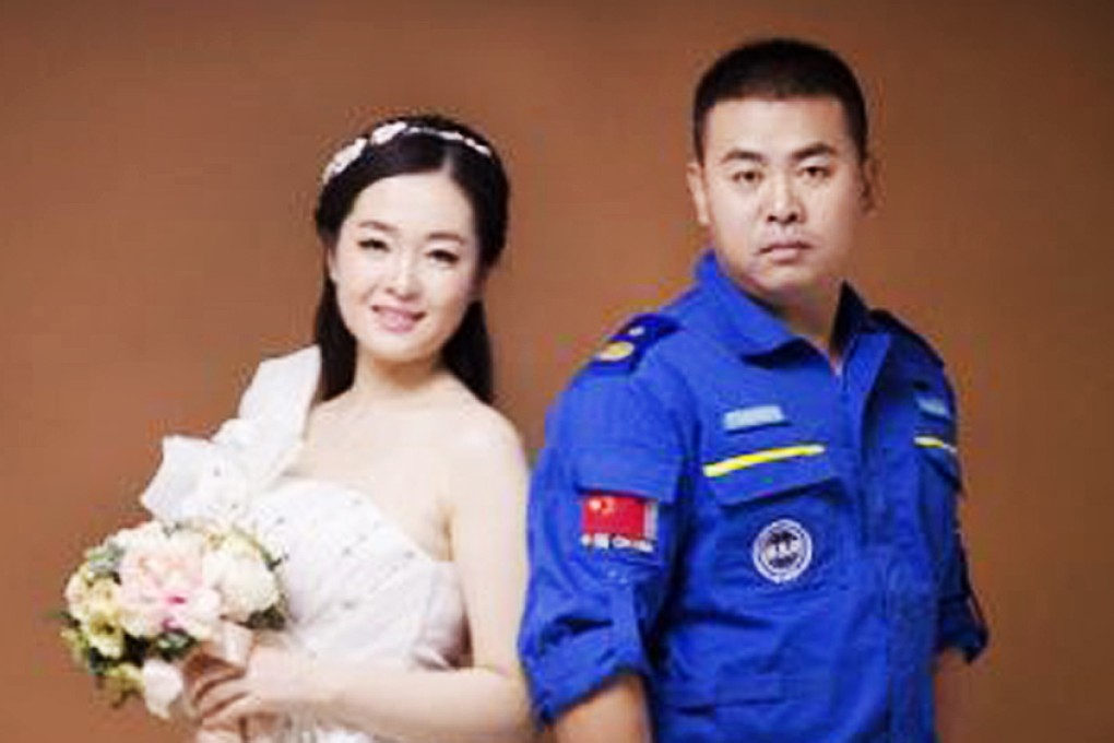 Rescue worker Wang Xiaofei, pictured with his fiancee, dropped plans for his wedding when he was summoned to Jianli. Photo: Social Media