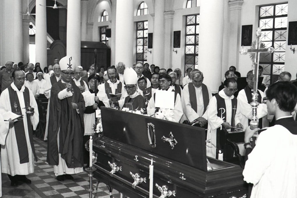 The funeral of Jesuit priest Father Laszlo Ladany at St Margaret's Church, in Happy Valley, in 1990. Photo: SCMP