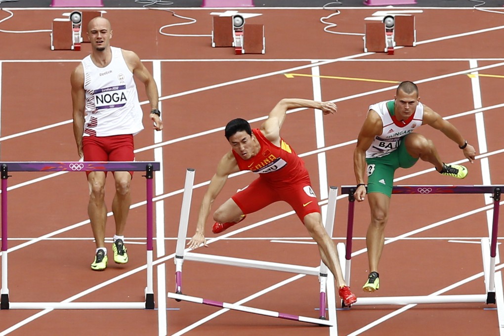 Stem-cell scientists from the hometown of Chinese hurdler Liu Xiang (centre) claim a new breakthrough could bring him out of his injury forced retirement. Photo: AP
