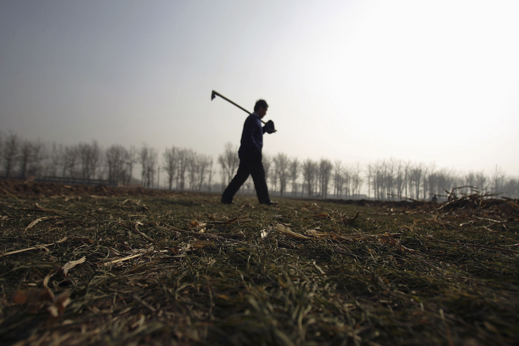 Village houses in eastern Beijing will be demolished to make way for relocating municipal government agencies in a bid to ease the capital's traffic and population burdens. Photo: AP