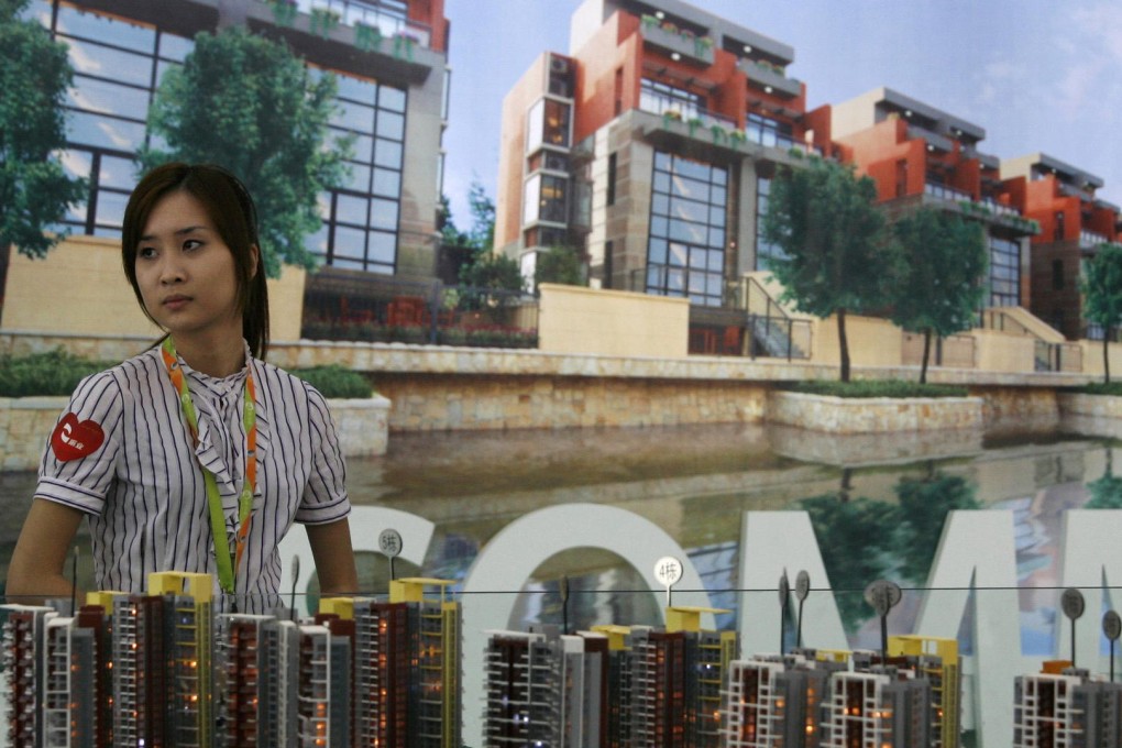 To cool the sizzling real estate market, banks in Shenzhen lowered lending discounts for first-time buyers last week. Photo: Reuters