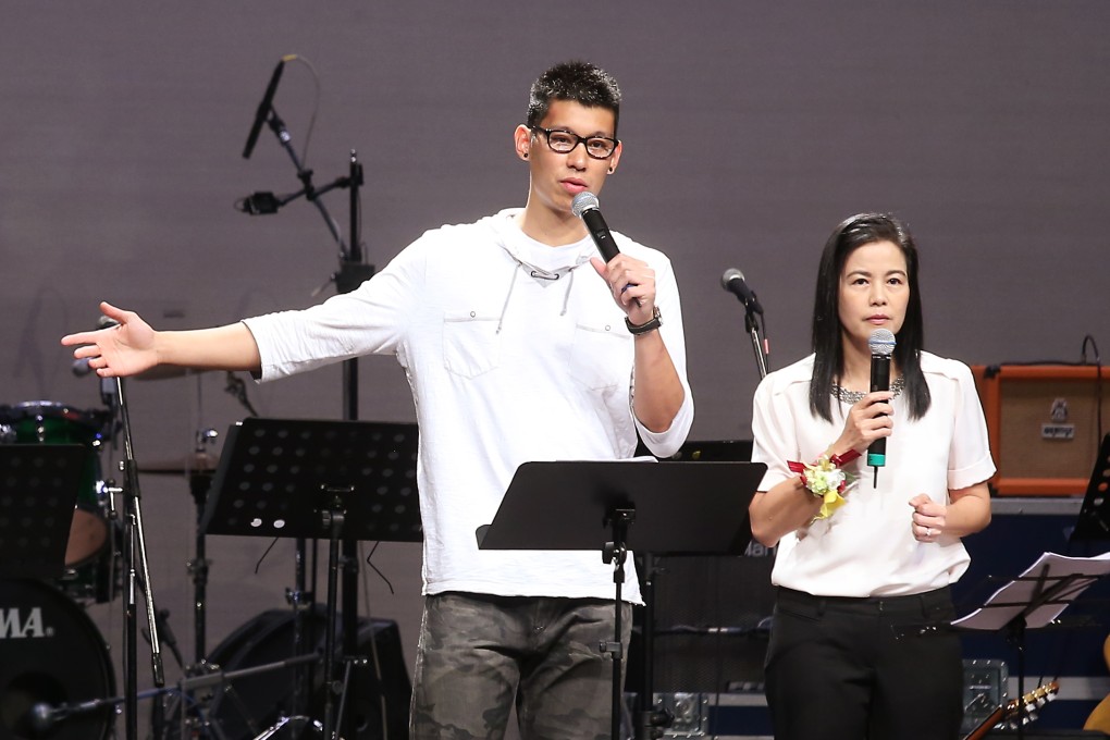 Jeremy Lin (left) spoke to nearly 2,000 students. Photo: K. Y. Cheng