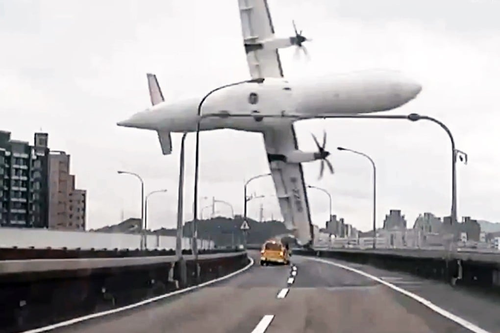 The airliner clipping a bridge seconds before the crash in February. Photo: SCMP Pictures