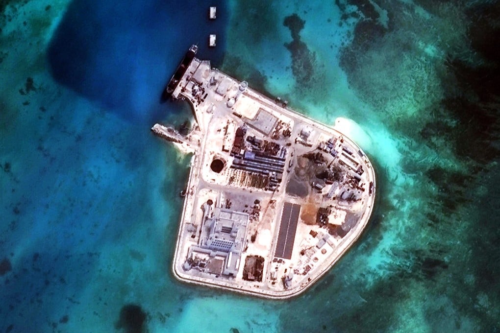 Johnson South Reef features a small port and two helipads.