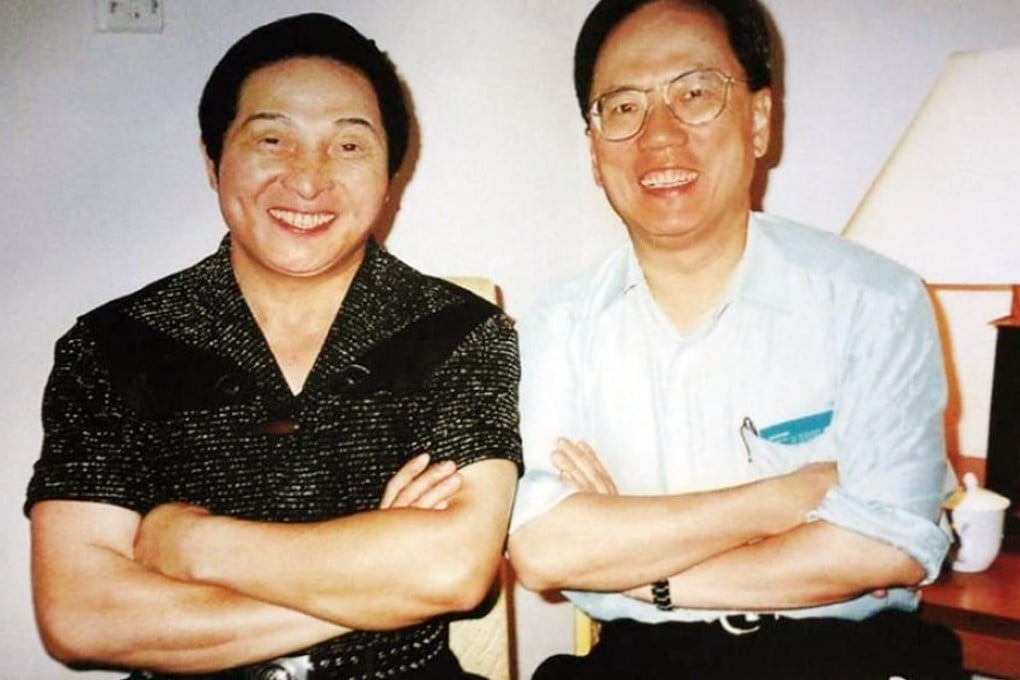 Celebrity qigong master Wang Lin pictured with former Hong Kong chief executive Donald Tsang Yam-kuen. Photo: Xinhua