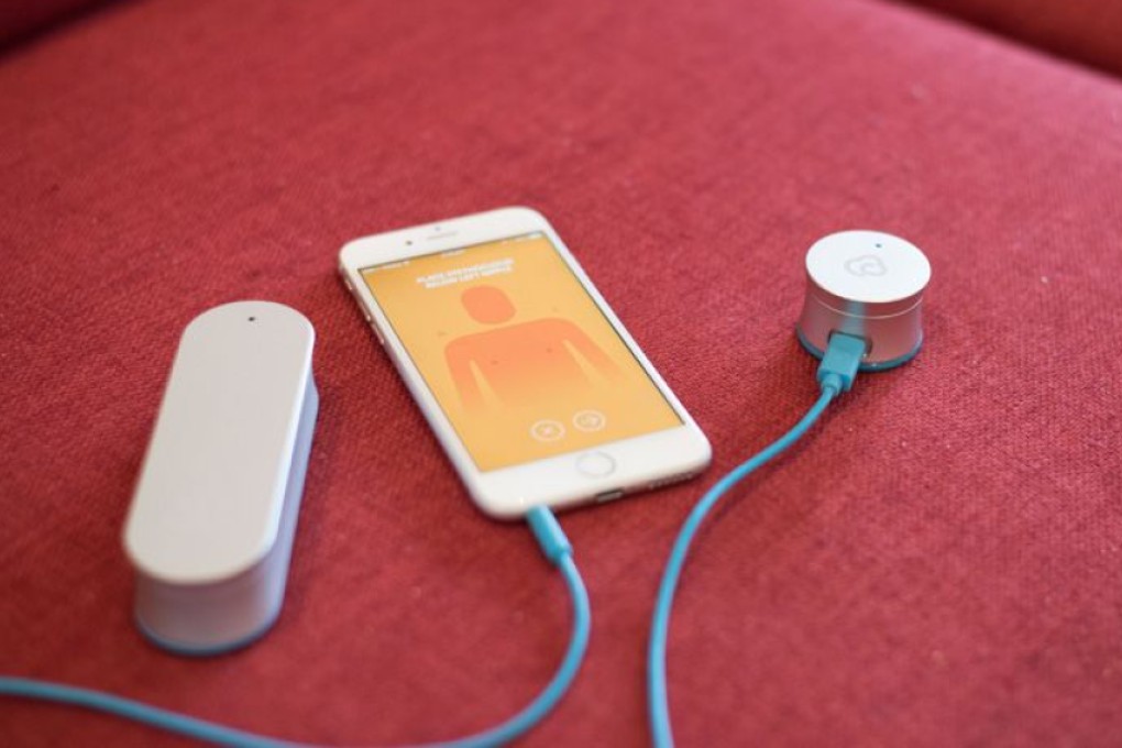 Clinicloud consists of a Bluetooth-connected electronic thermometer and stethoscope.