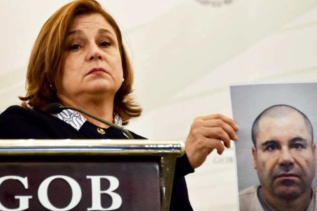 Mexico's Attorney General Arely Gomez shows a picture of Mexican drug kingpin Joaquin 'El Chapo' Guzman during a press conference held at the Secretaria de Gobernacion in Mexico City, on July 13, 2015. Photo: AFP