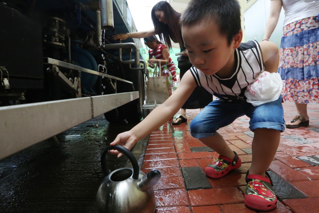 Kai Ching residents turn to temporary water supplies for now. Photo: Felix Wong