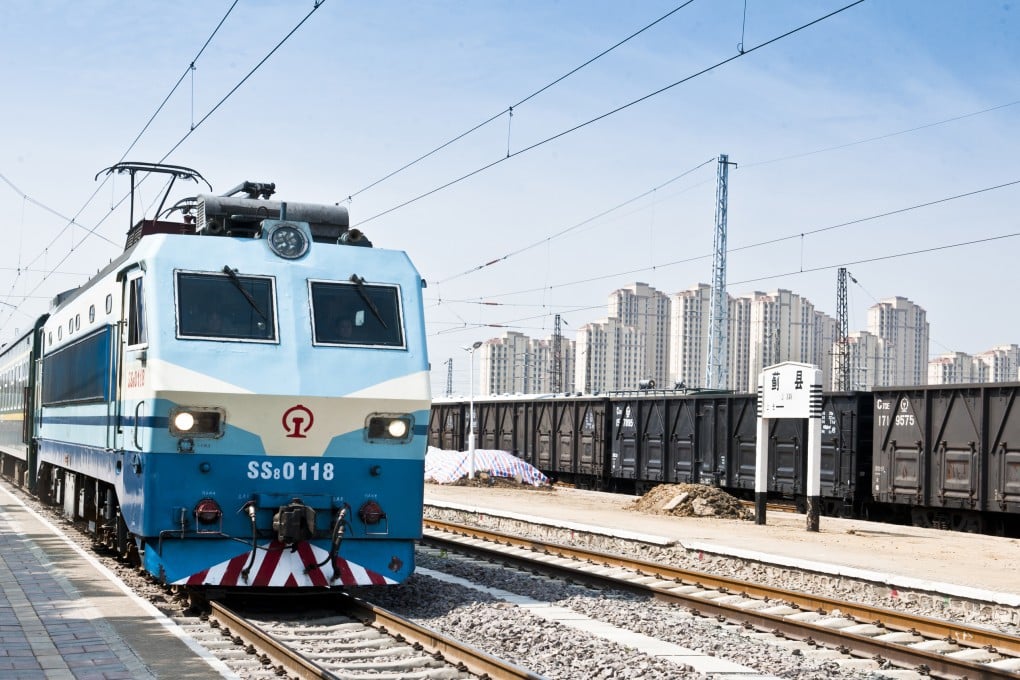 A train on the newly opened intercity rail line linking Beijing and Jixian county in Tianjin arrives at Jixian Railway Station earlier this month. Photo: Xinhua