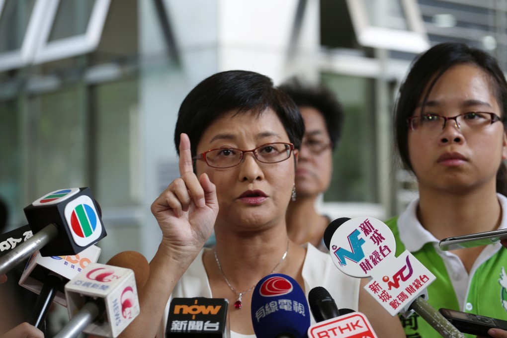 Lawmaker Helena Wong Pik-wan meets the media at Kai Ching Estate in Kai Tak after fresh water samples were found to contain an excessive amount of lead. Photo: Felix Wong