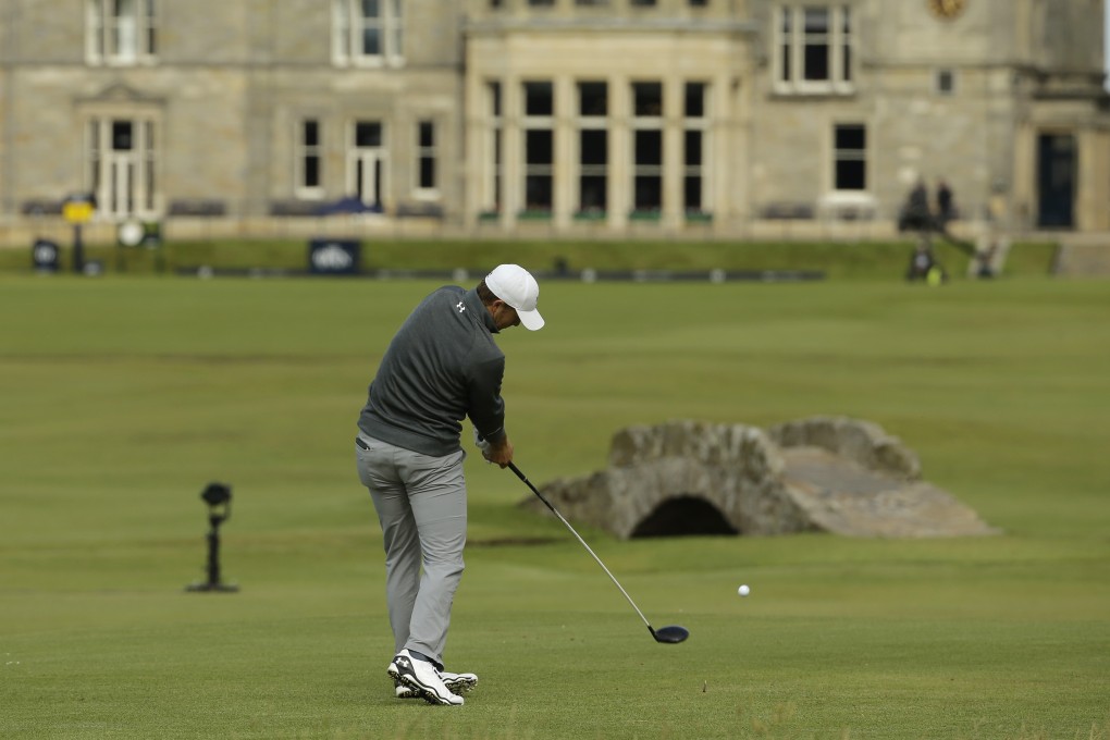 Jordan Spieth drives the ball from the 18th tee during the third round. Photo: AP