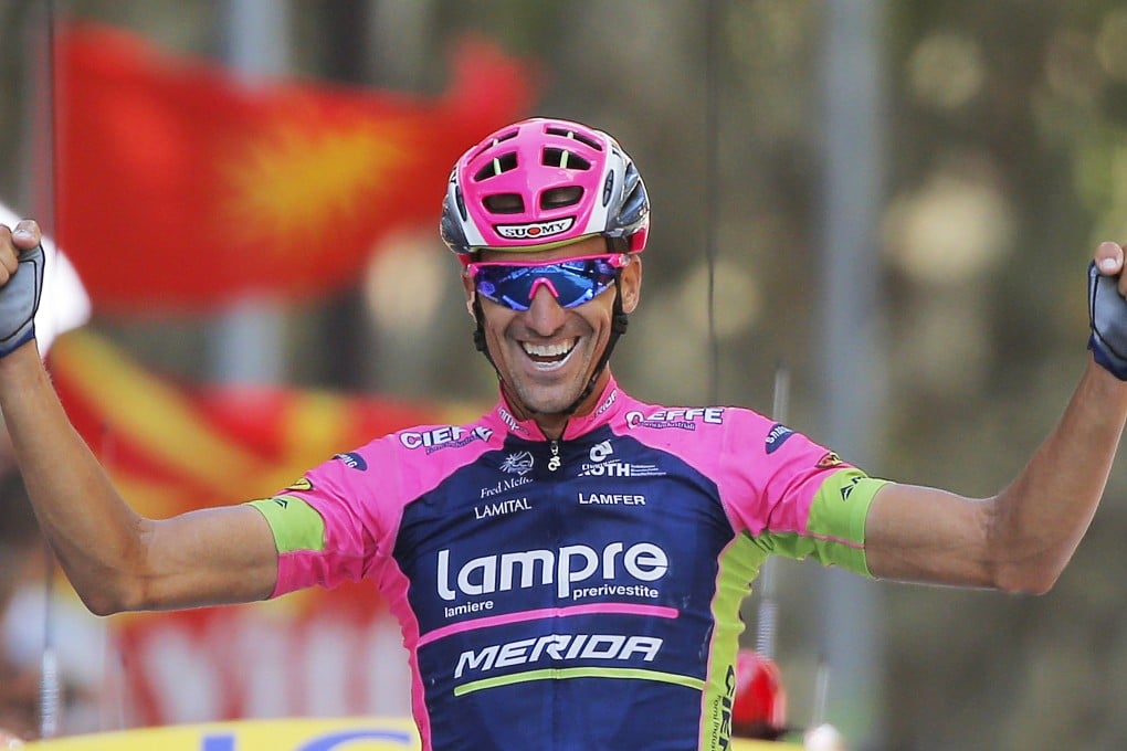 Ruben Plaza of Spain celebrates winning stage 16 of the Tour de France. Photo: AP
