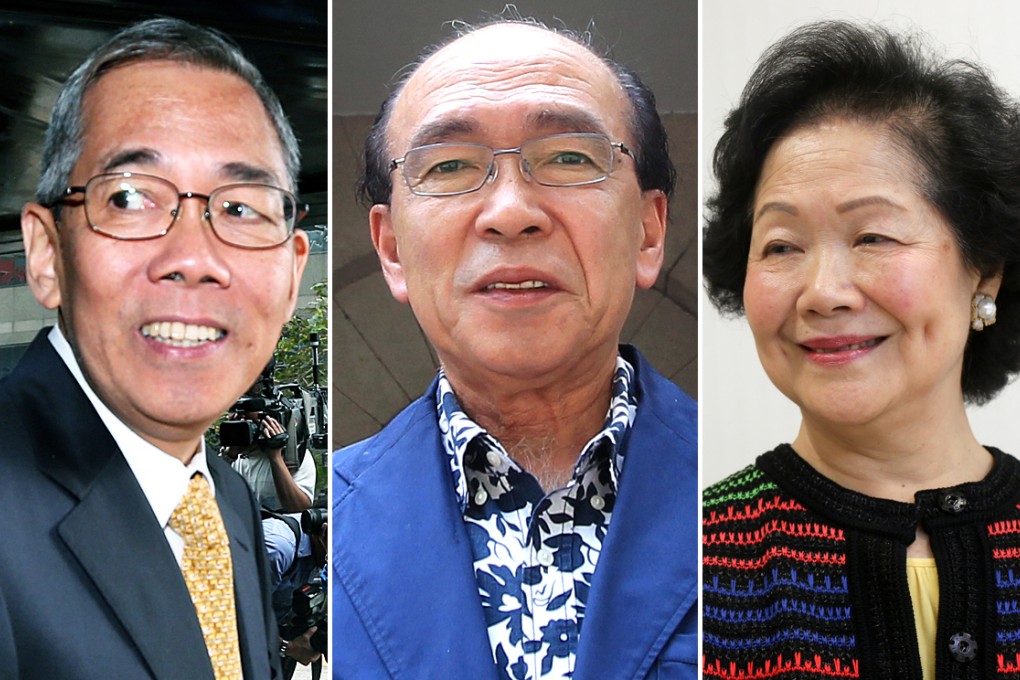 Among the some 1,500 alumni and 900 members of the public who signed the petition were former government officials such as former secretary for civil services Joseph Wong Wing-ping, ex-president of the Legislative Council Andrew Wong Wang-fat and former chief secretary Anson Chan Fang On-sang put their names on.