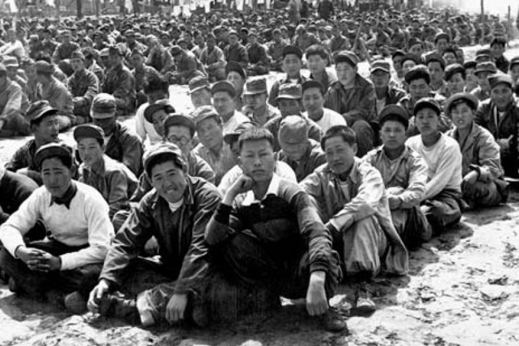 Captured North Korean and Chinese soldiers being held in a detention camp in Pusan, South Korea in 1953.  Photo: US Department of Defence