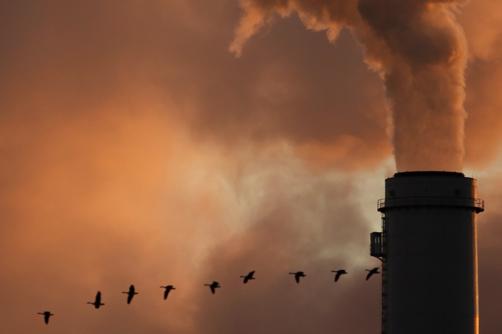 Large coal-fired power plants provide much of America's electricity and plans to bury their carbon emissions are proving controversial. Photo: AP