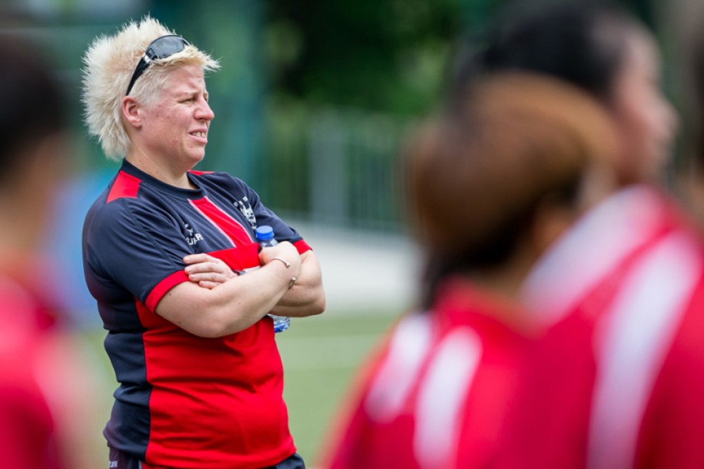 Hong Kong’s new women’s rugby performance manager Jo Hull keeps a watchful eye on player development during a training session. Photos: HKRU