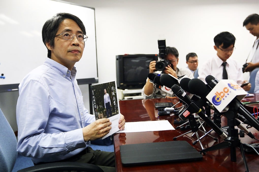Former Ming Pao chief editor Kevin Lau Chun-to meets the media after the adjudication on his assaulting case. Photo: Sam Tsang