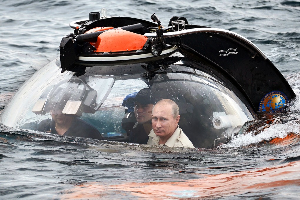 Russian President Putin on a dive. Photo: EPA